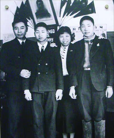 毛岸青珍贵老照片！
