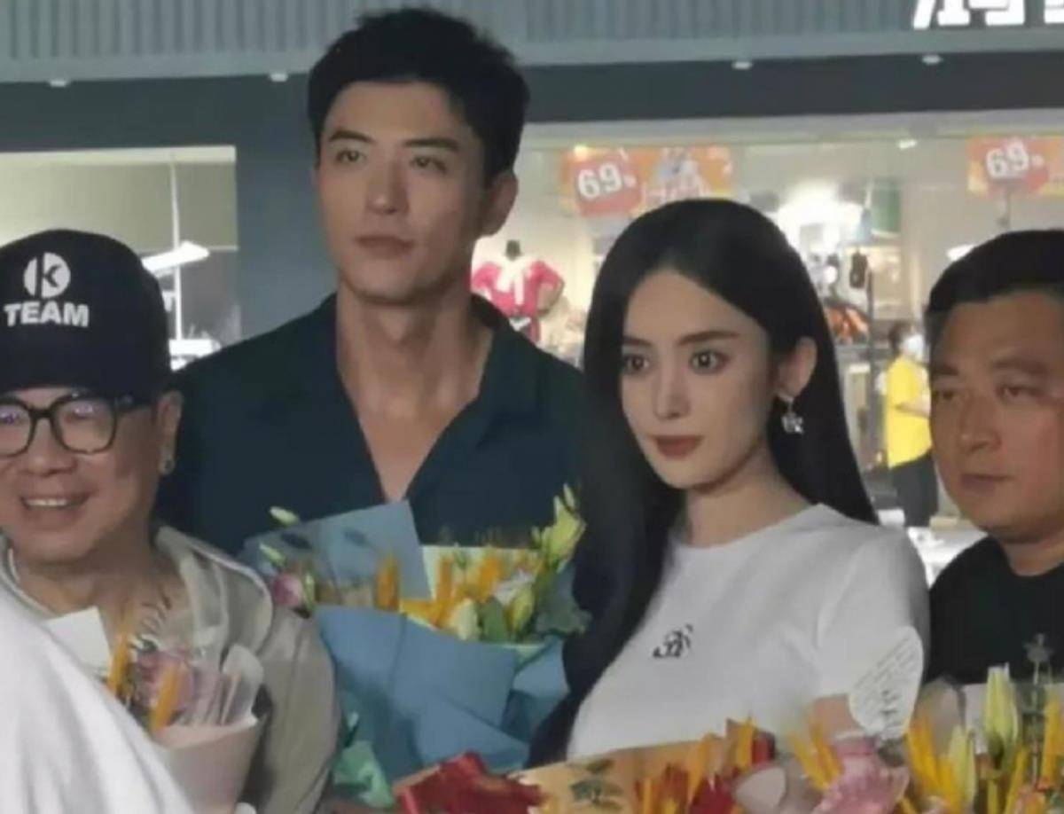 古力娜扎现身:满脸憔悴懒理绯闻,被张天爱经纪人锤插足_网友_明星_爱