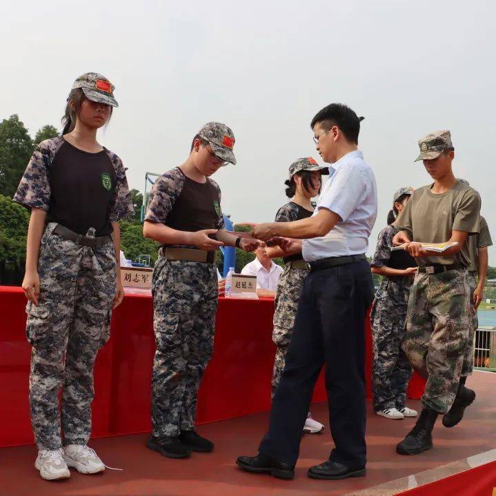 高中部丨沙场点兵展英姿,而后乃今将图南—东莞市翰林实验学校2022