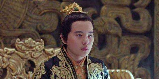 这里要说一下,安国君有一妾夏姬,他生了一个儿子,名叫异人,因为母子不