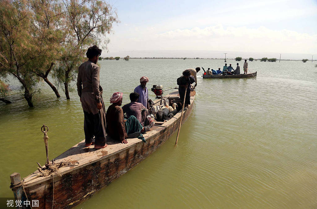 外媒：排水努力失败，巴基斯坦最大淡水湖濒临决堤