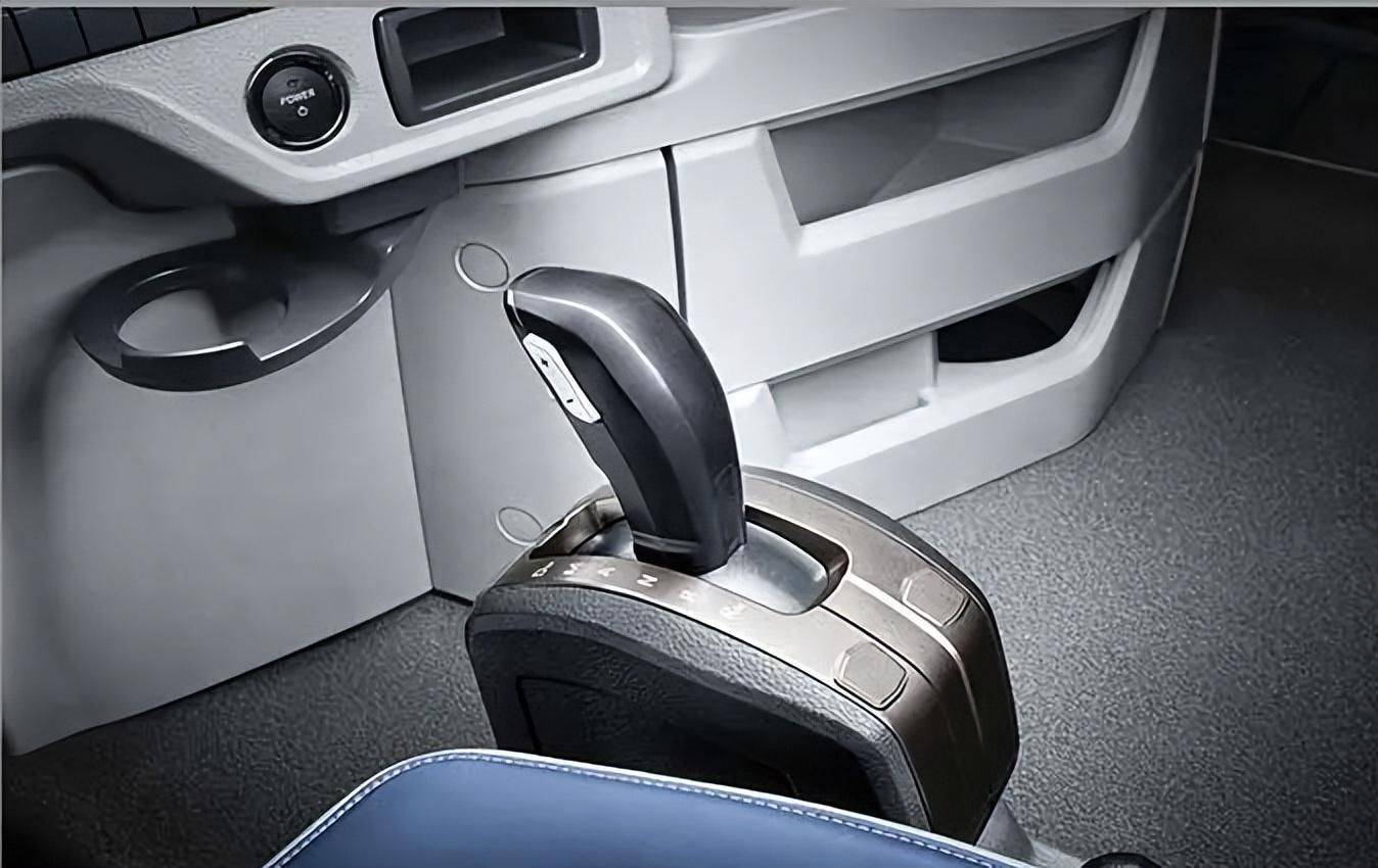 安全米乐M6 M6米乐、节油、动力全方位领先 欧曼自动挡重卡表现无懈可击(图3)