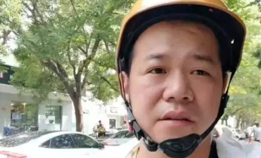 传闻小安哥背叛了自己的演技老师,已经到了生孩子的地步.