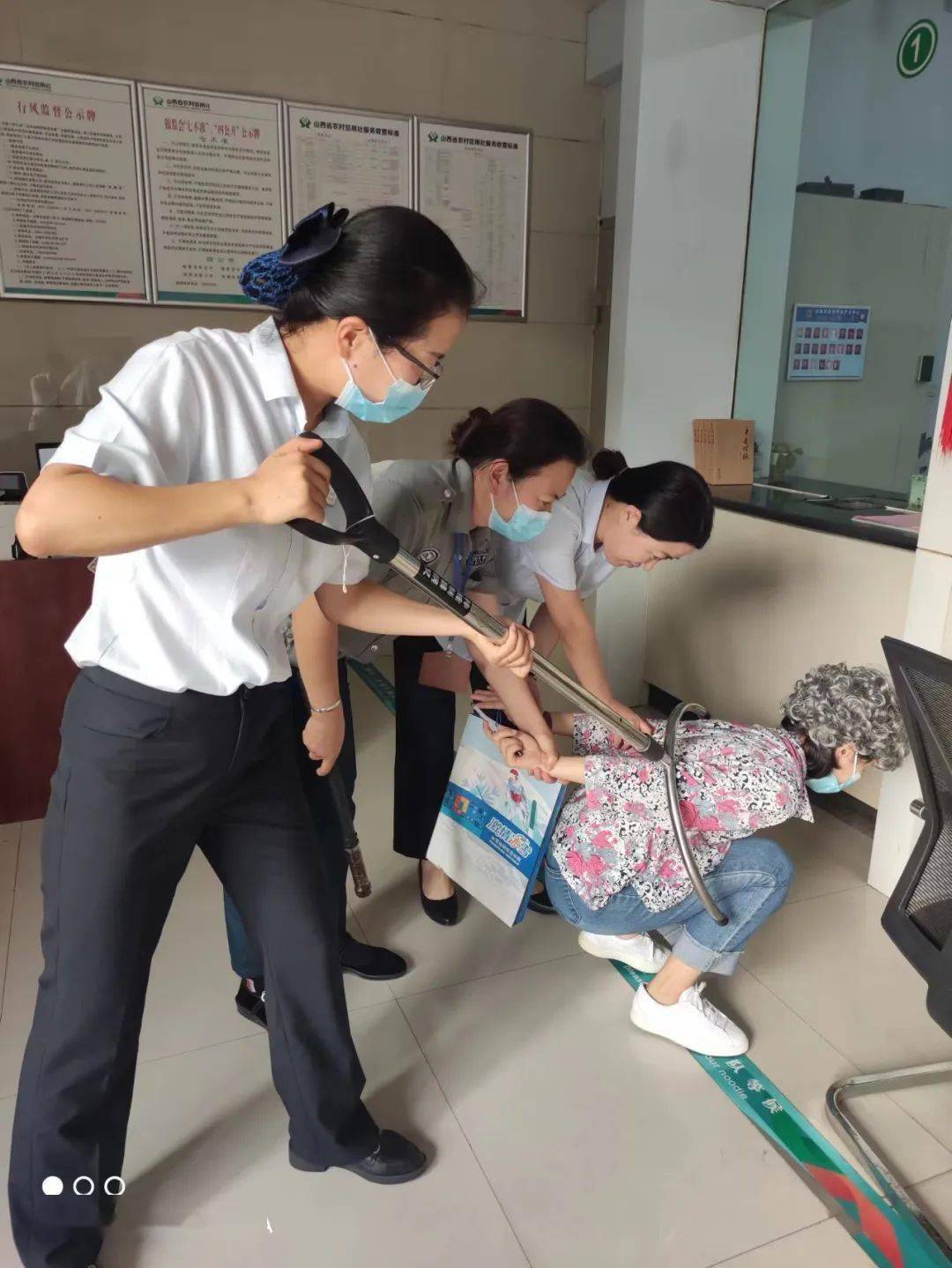 【三强一转】垣曲农商银行开展2022年三季度突发事件应急处置预案演练