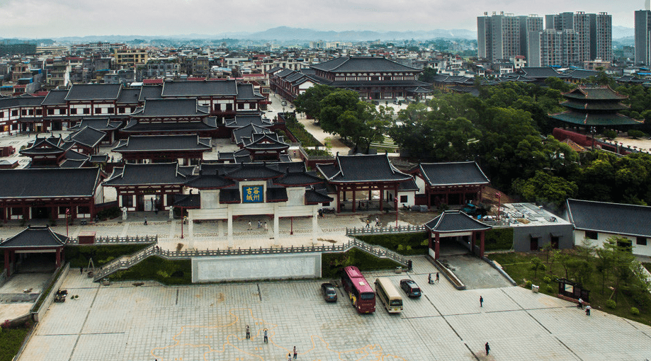 广西低调的养老县城，曾经地位堪比广州，拥有江南四大名楼