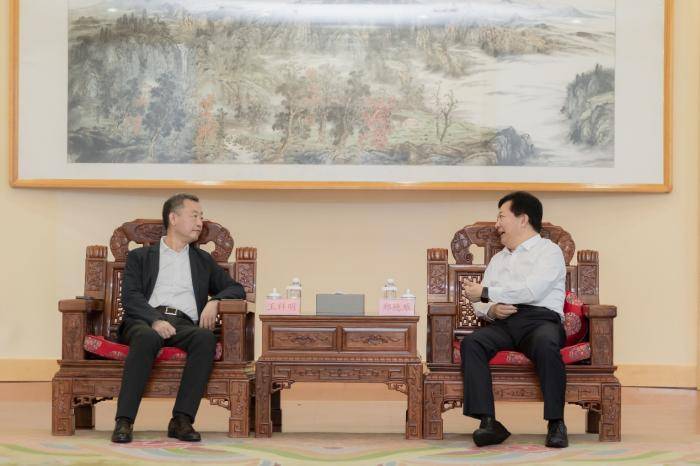 王祥明董事长,王崔军总经理拜会烟台市委书记傅明先