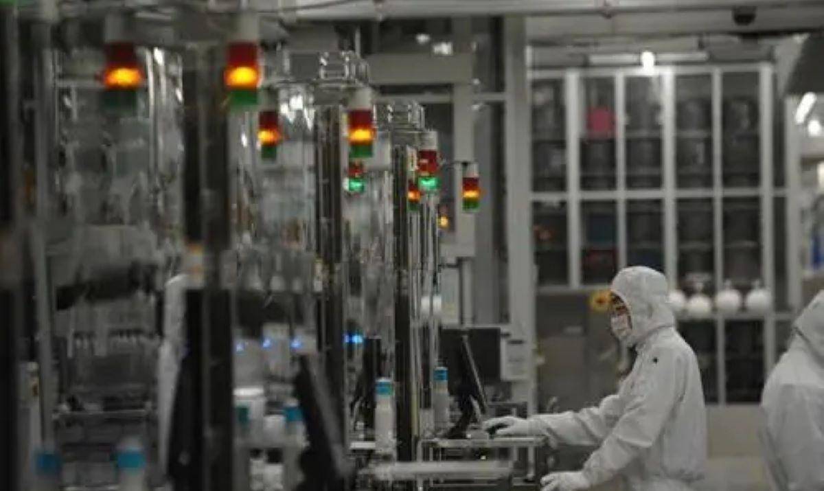原创             坂本幸雄：打造芯片巨头，却被美韩整垮，72岁为复仇加入中国企业