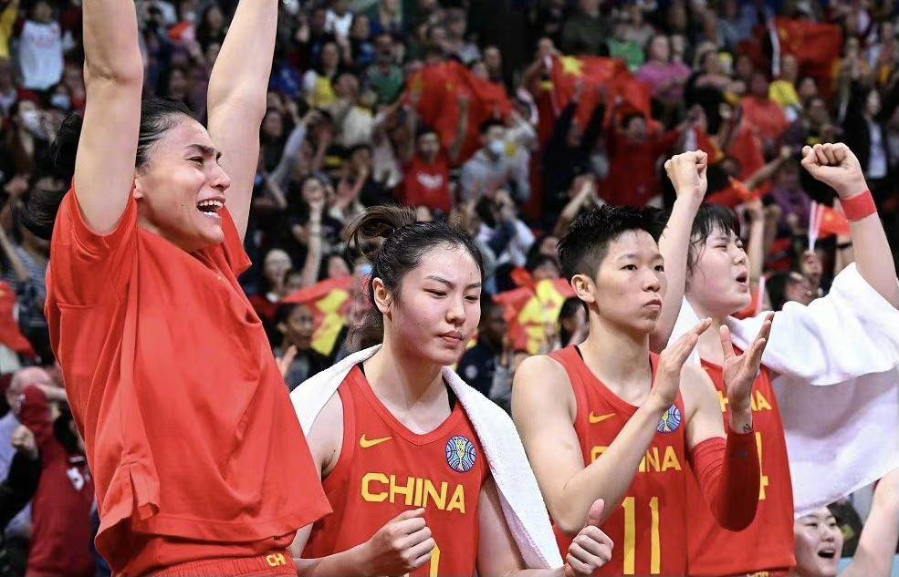 原创
            复盘女篮半决赛最后1分钟！中国观众经历了什么？3.4秒吓懵澳球员
