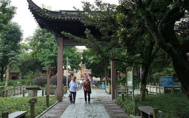 宁波最受中老年人欢迎的公园，最早曾是衙署之处，人气全市第一！