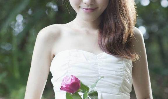 我难产时,公婆选择保孩子,丈夫竟然同意,现在还拖着