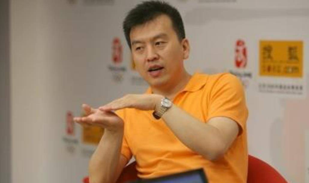 张泽群:曾与董卿传绯闻,把一年的工资捐给家乡,55