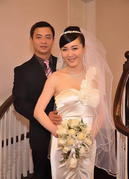 曾出道就获影后,嫁导演被骗财骗色,今二婚嫁世界冠军_