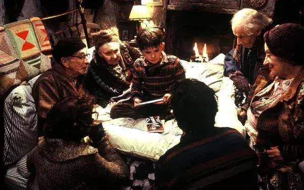 10���������ݵĵ�Ӱ��С���ѵ�Ц����ĺ�����