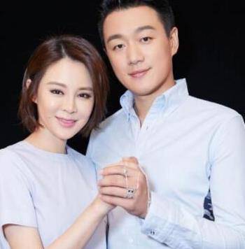 事业有成,但他丝毫没有放弃过关悦,不得不说,佟大为不仅是一位好丈夫