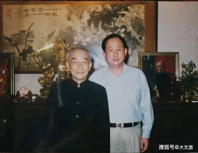 向子平:南怀瑾先生一辈子自己常捉襟见肘,却接济贫