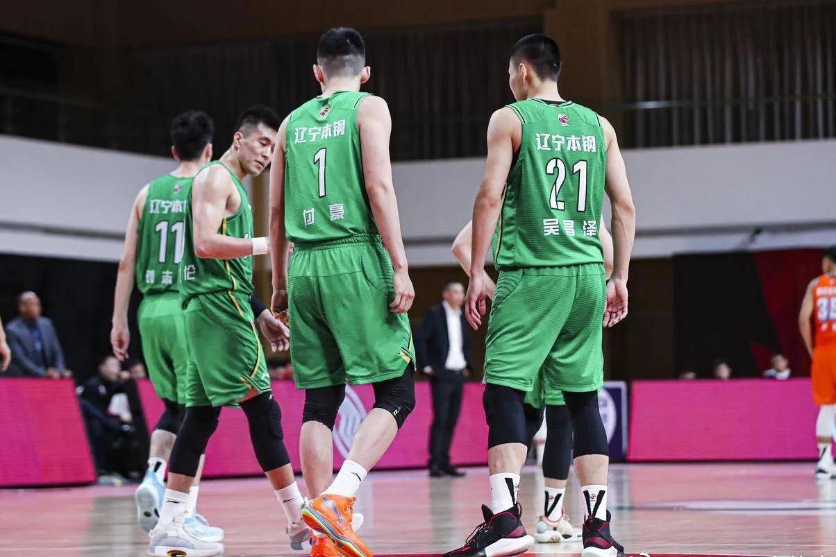 何佳轩赴美参赛,辽篮控卫欲登陆ncaa_辽宁队_联赛_比赛