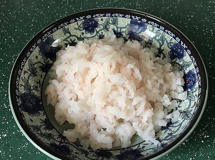 原创
  韭菜搭配它拌馅煎锅贴，鲜香味美滑嫩多汁，比猪肉韭菜更营养好吃 第7张