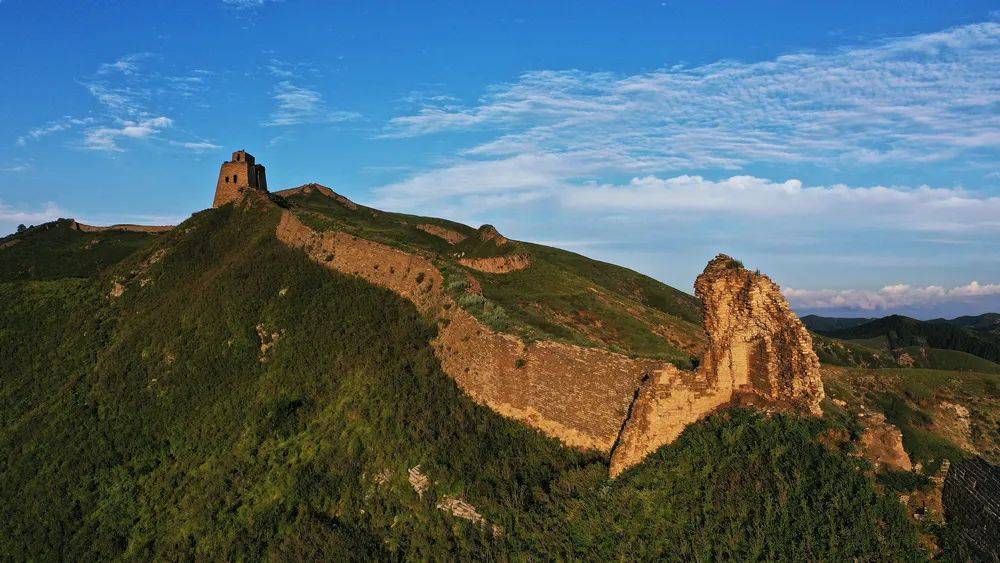 代县白草口"凤回头"长城鼎建碑刻内容解读(附碑文)_山西_猴儿_敌台