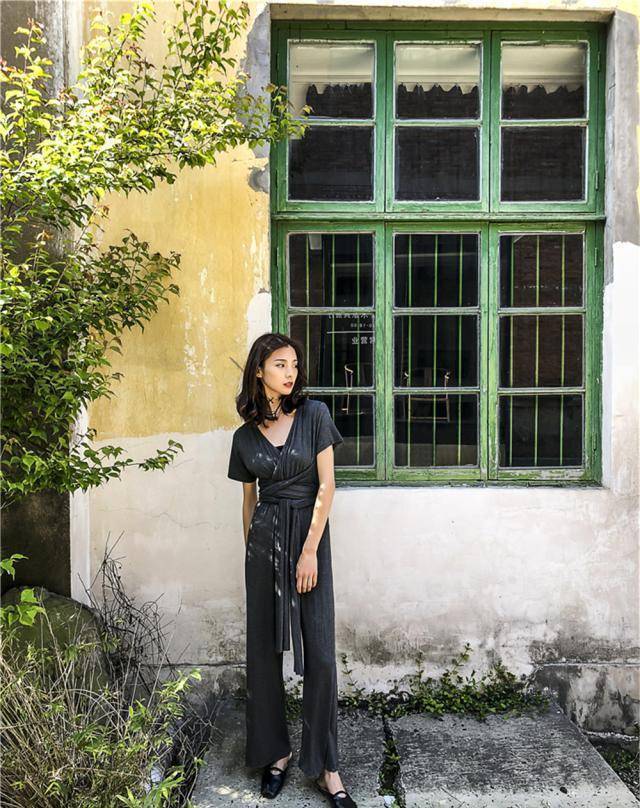 原创
  早秋穿衣,试试这5款通勤风单品,时髦优雅显气质,早穿早美丽! 第5张 原创
  早秋穿衣,试试这5款通勤风单品,时髦优雅显气质,早穿早美丽! 第5张