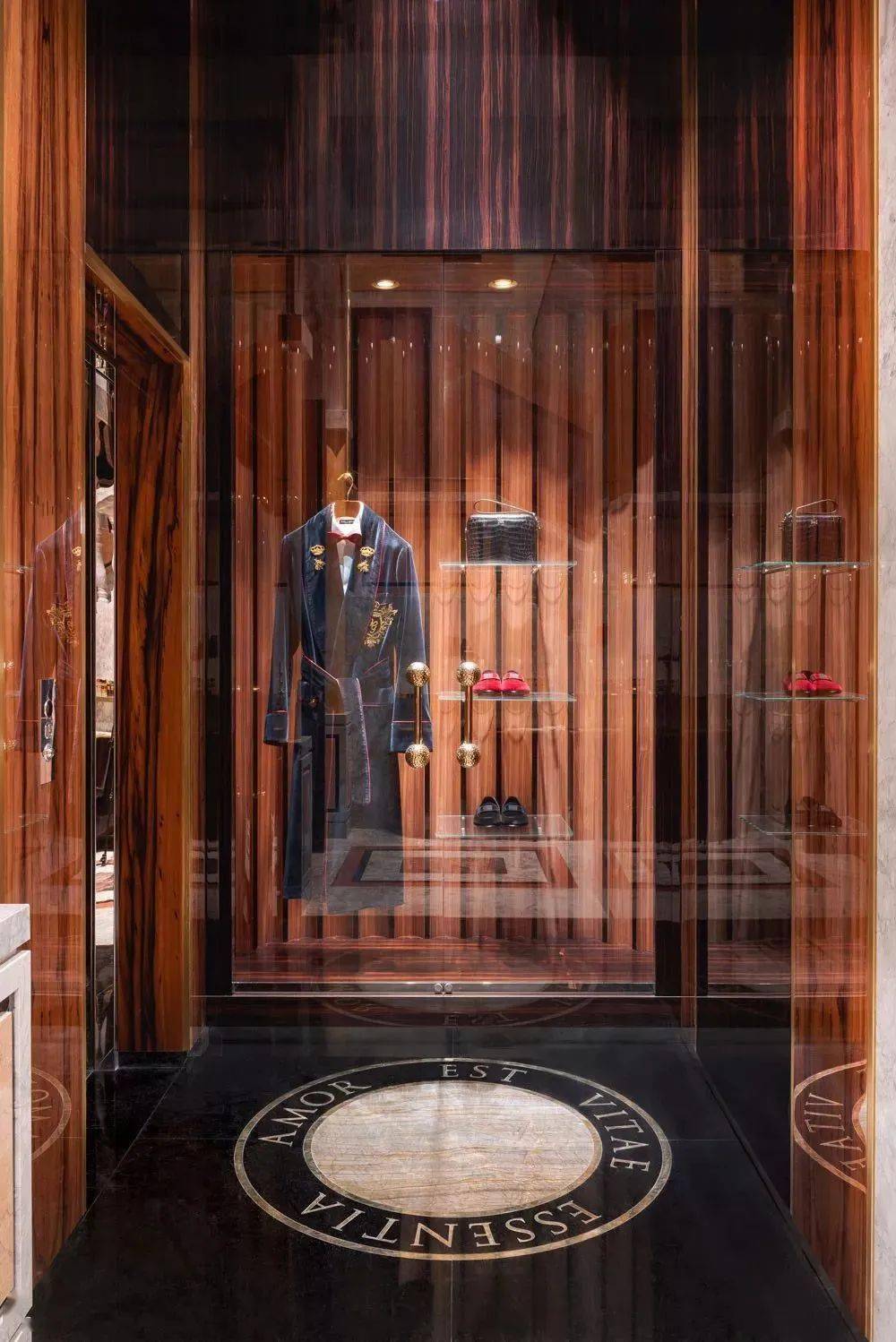 ��Щ�콢�꣬��ʯ���á����