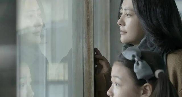 爱她却又忍不住恨她《春潮》讲出不堪却真实的母女关系_郭建波_郭母
