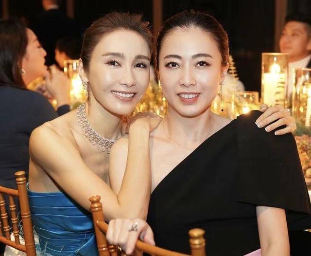 港圈富豪聚会:昔日女神风范不再,cambie和14岁女儿吸