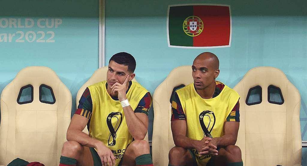 C罗不满替补，扬言离开国家队？葡萄牙足协官宣国际足联拼抢上座