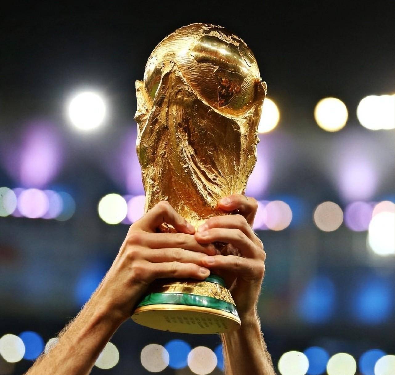 米卢预测世界杯：巴西法国会师决赛，C罗最初一舞行步16强