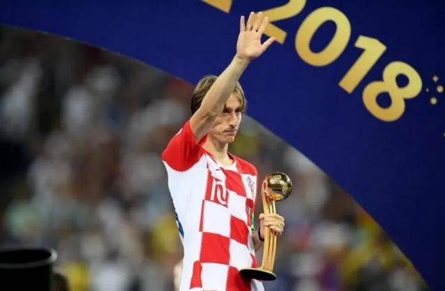 克罗地亚无缘决赛，37岁莫德里奇曾称：那是我最初一届世界杯，我的使命是帮国度队的年轻人生长