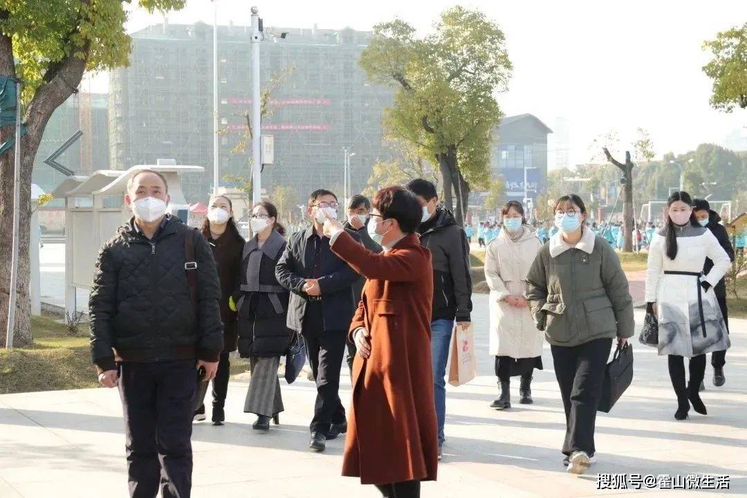 皖西学院文化与传媒学院教授,特聘国家级普通话测试员,程邦海教授