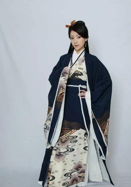 原创陈紫函古装图片集锦，神剧女王美呆众人