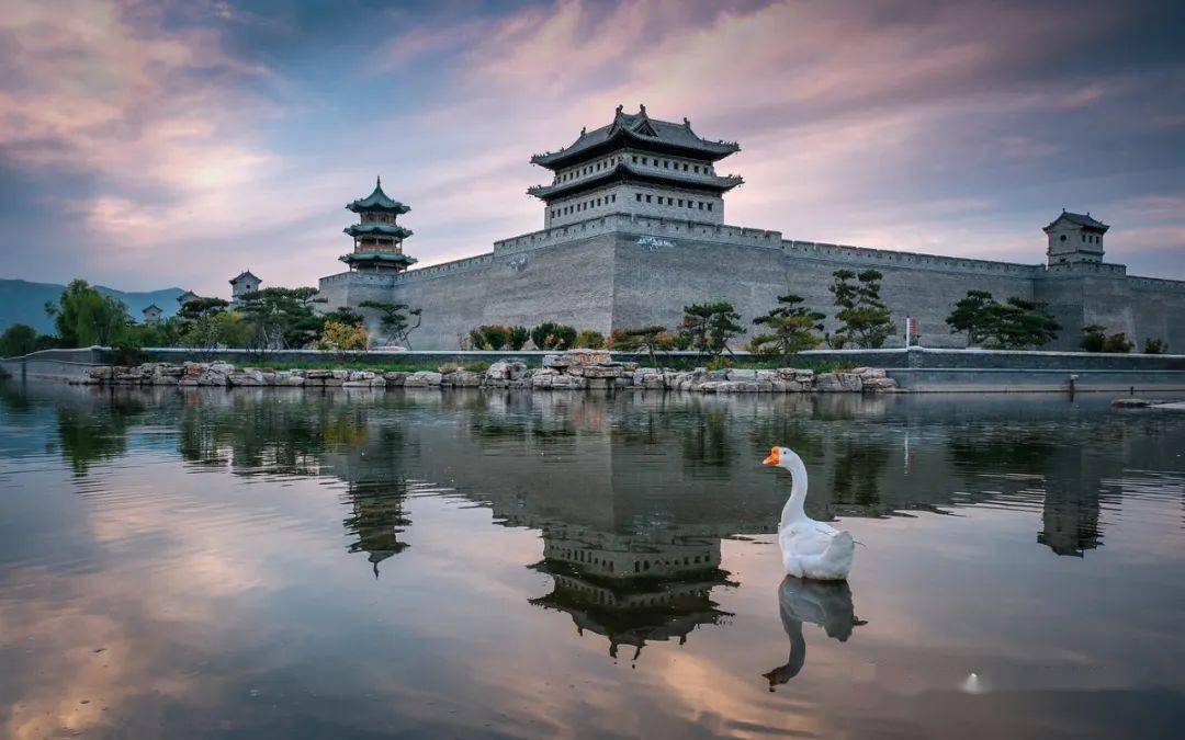 张张都是壁纸！张艺谋《满江红》带火太原古城之后: 山西文旅财产应学会从“借光”到“造光”