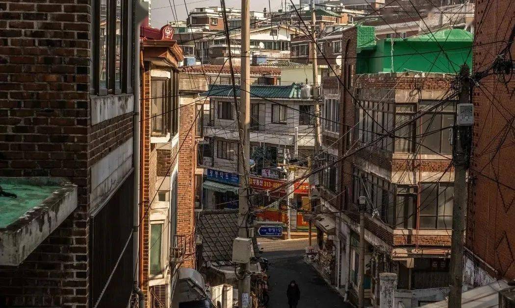 �Ϻ� vs �׶���˭�������ޡ���������