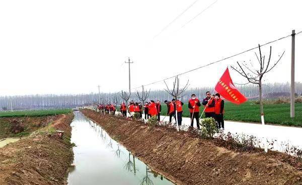 西平县柏亭街道组织开展植树护树活动