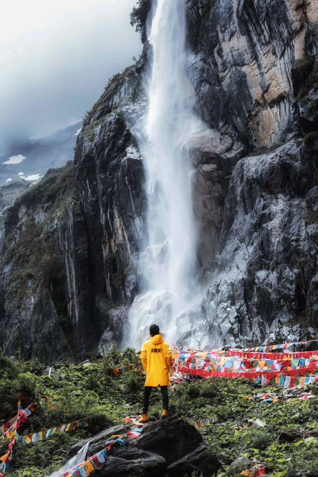 那届年轻人，爱上了雨崩徒步