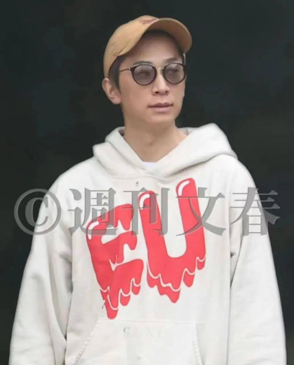 杰尼斯人气偶像曾被曝性丑闻，如今俘获白富美芳心，网友纷纷表示真是岂有此理…