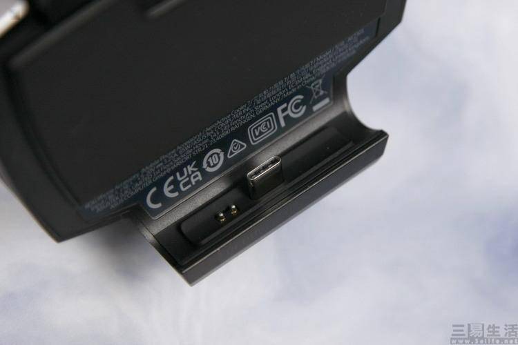 ��ѶROG��Ϸ�ֻ�7 Pro���⣺��ֹӲ�ˡ�������������