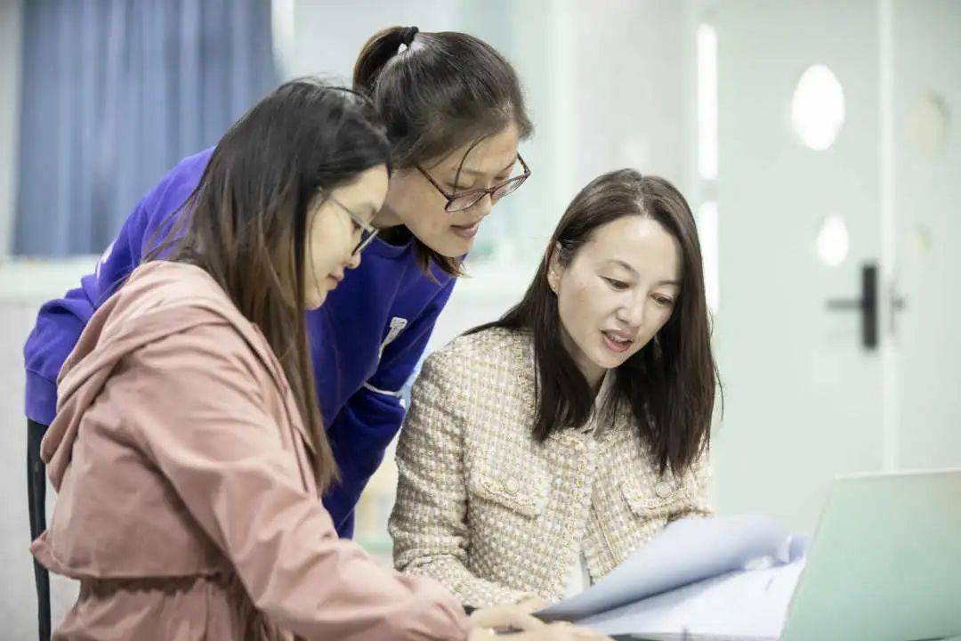 校长来啦100 | 戴燕：落实新课标 激活新教材 实践新课堂