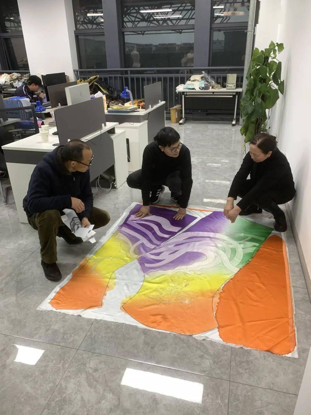 亚运颁奖礼仪服海宁落地成衣！爱游戏官方网站(图5)