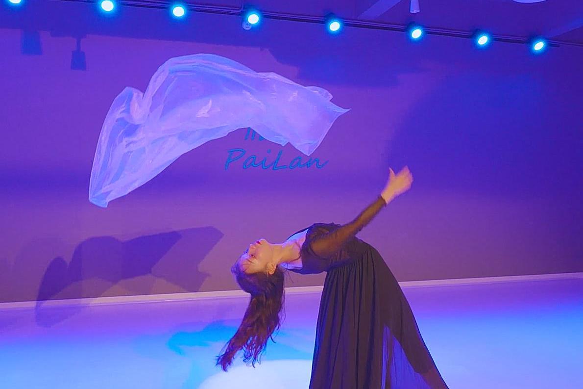 你一定没见过这么美的海底画面浪漫意境忧伤的舞蹈