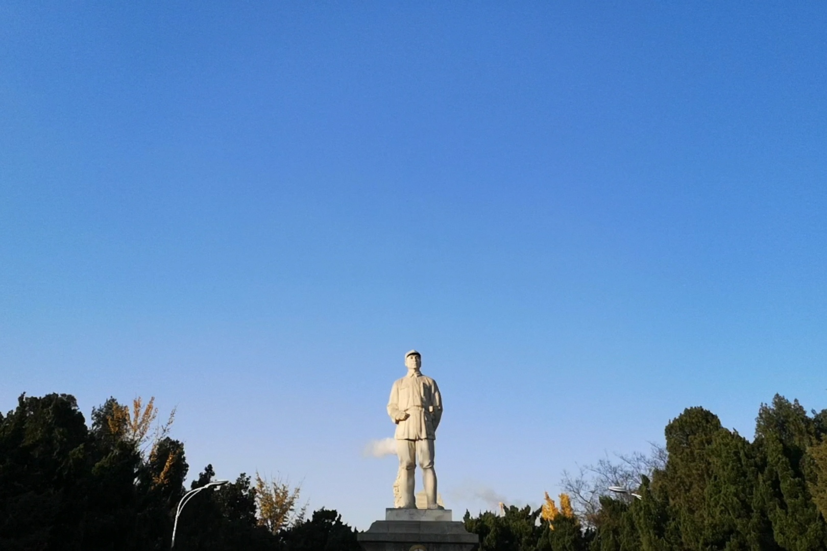 实拍皖北地区规模最大的彭雪枫将军烈士陵园,面积大约12万平方米
