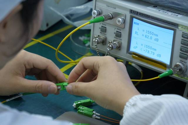 亿源通厂家教你这样测试光纤跳线