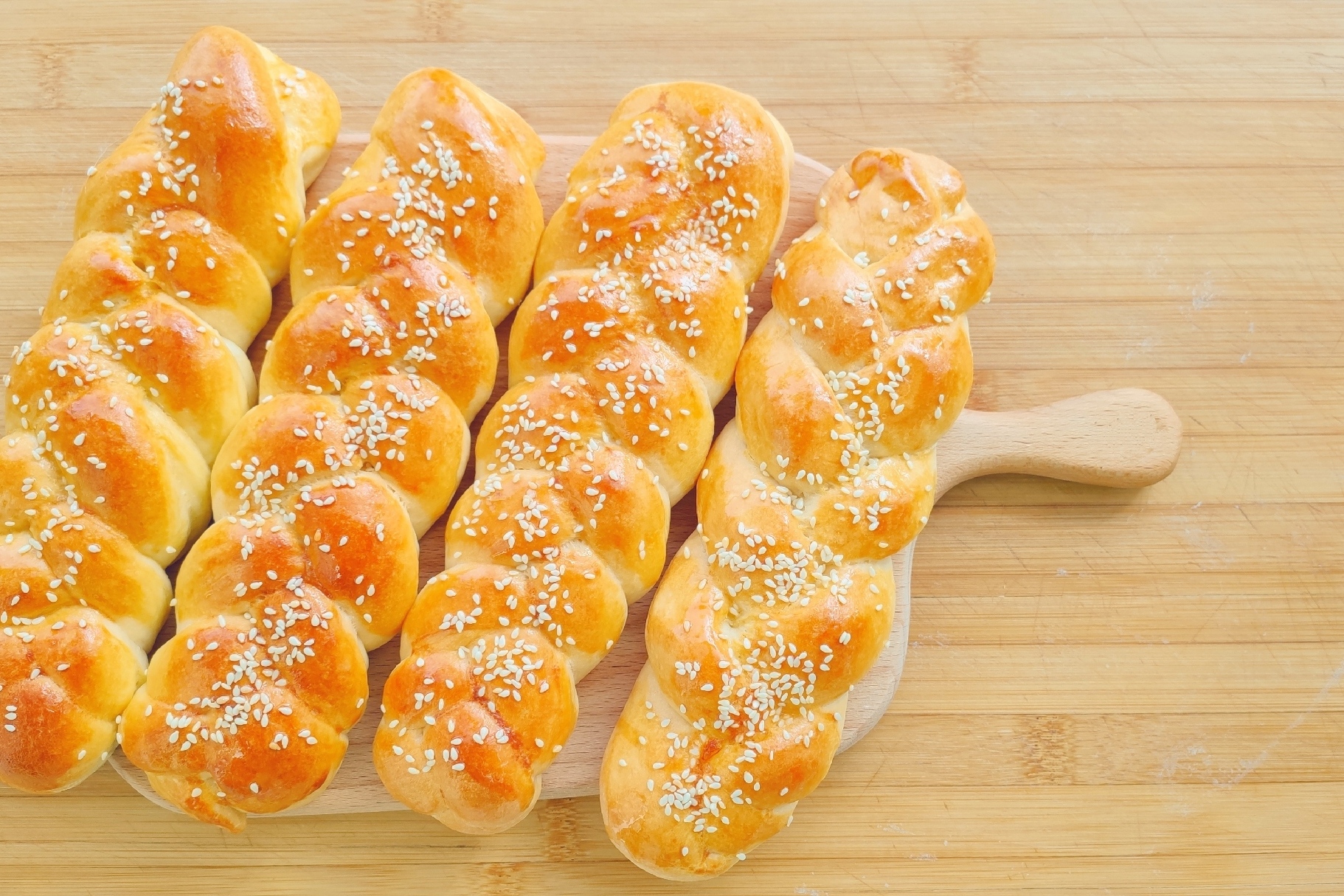 酸奶辫子面包试试这样做松软香甜奶香浓郁学会不用买面包了