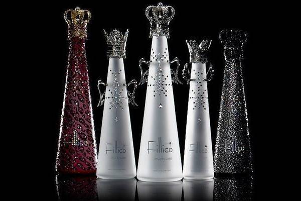 原创 世上最贵的5种矿泉水,一瓶顶一辆奔驰跑车,瓶盖都是镶钻的