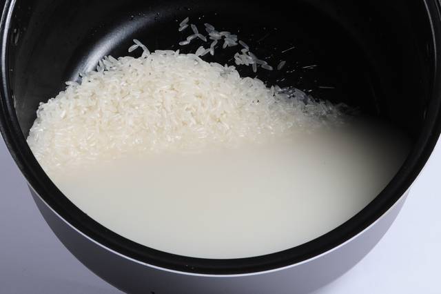 揭秘:为什么你做的米饭不好吃,附赠让蒸米饭变香的四种方法