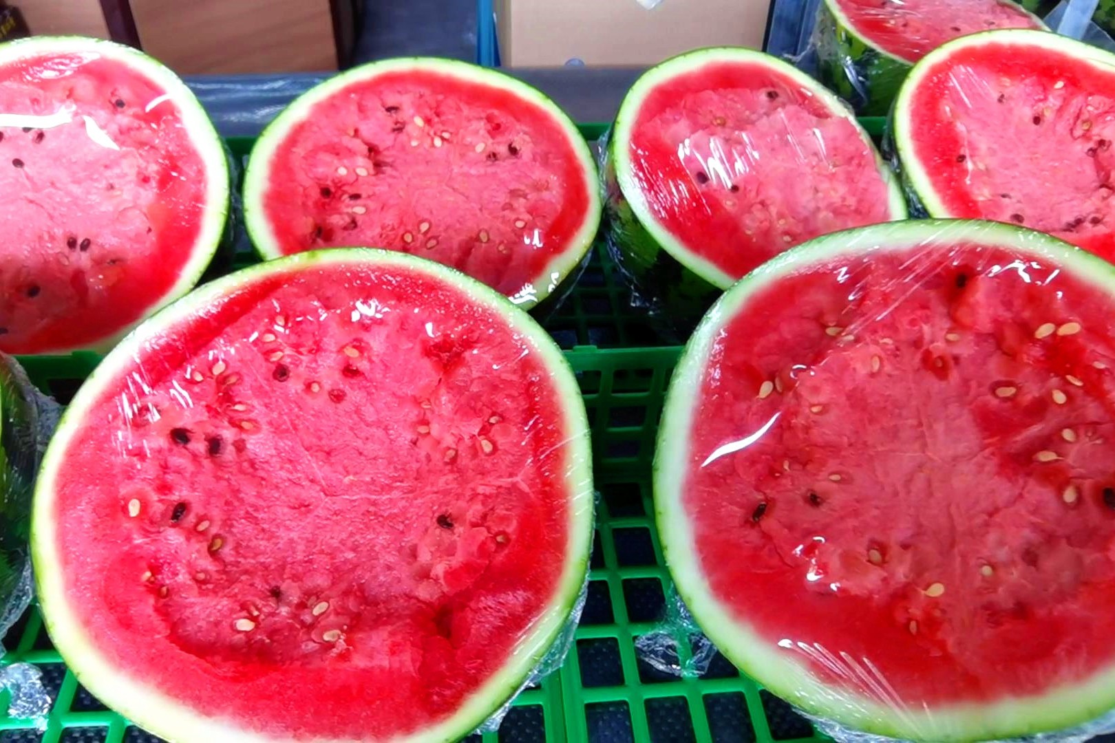 西瓜切开卖不为人知的秘密和套路看完你也能成为卖瓜高手