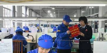 中央经济工作会议定调！结构性减税意味着什么？