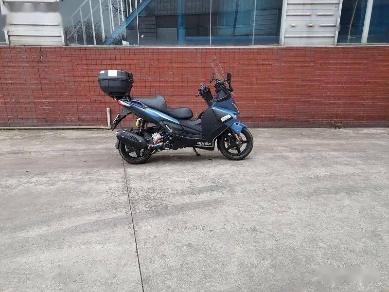 骑车再也不怕冷了阿普利亚srmax250加装暖风系统