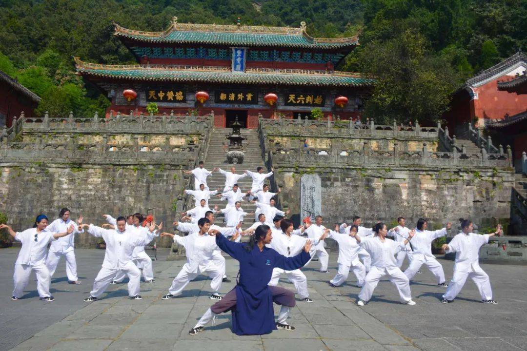 弘扬道家养生|武当玄钟养身院为全国各地养生馆美容院健康调理馆赋能-搜狐大视野-搜狐新闻