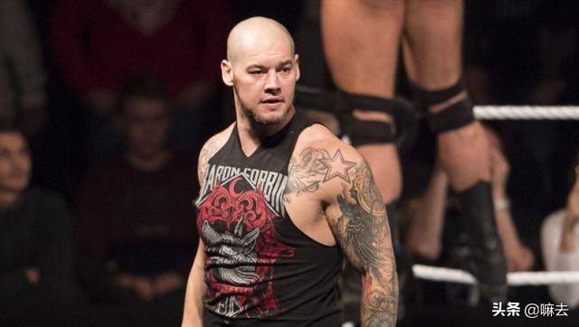 wwe现役选手身高超过2米的五位最后一位比大秀哥还高